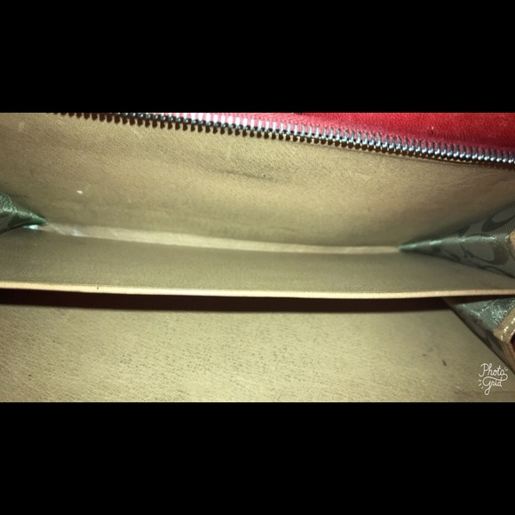 🎈Authentic Red Leather Coach Check Wallet🎈 - Picture 3 of 8